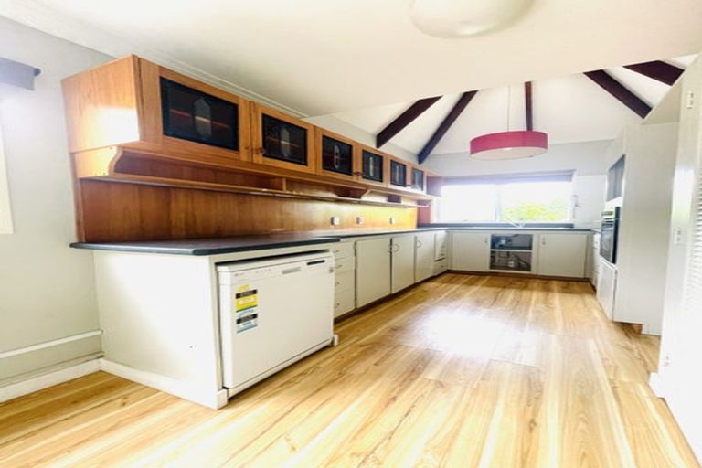 Photo of property in 72 Ridge Road, Howick, Auckland, 2014