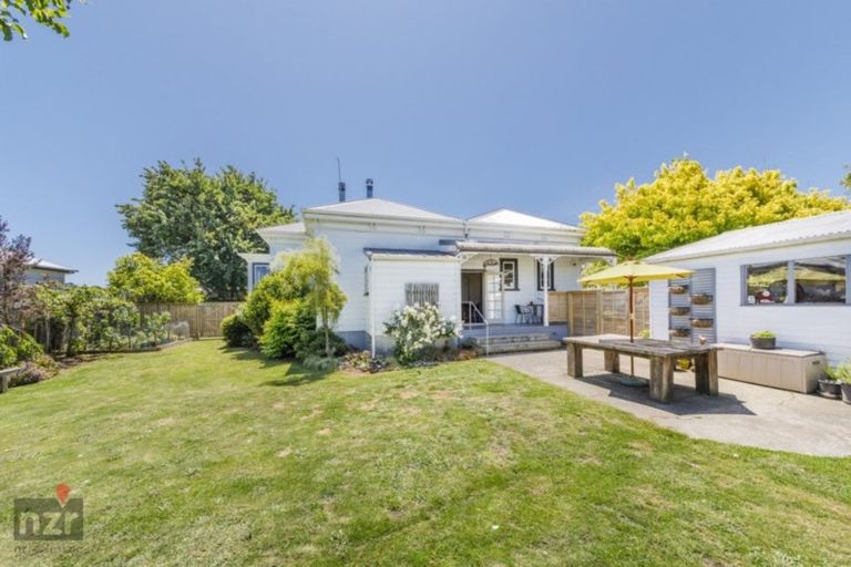 Photo of property in 17 Sandilands Street, Feilding, 4702