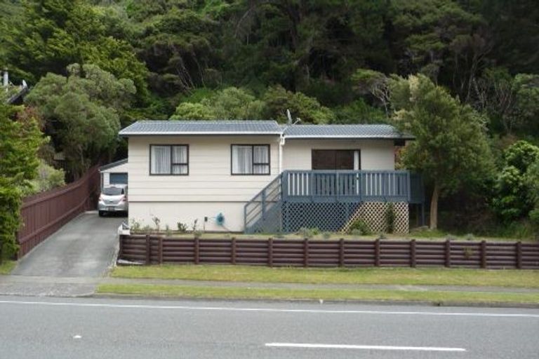Photo of property in 34 Postgate Drive, Whitby, Porirua, 5024