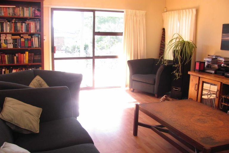 Photo of property in 3 Compass Place, Te Atatu Peninsula, Auckland, 0610