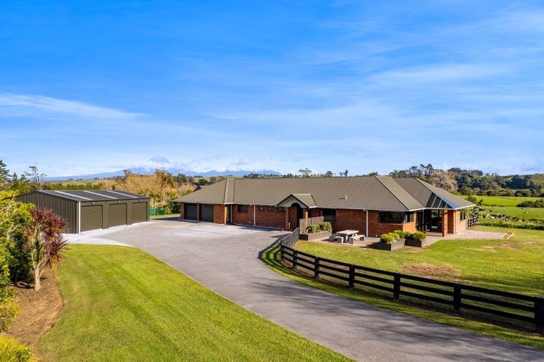 Photo of property in 282 Wortley Road, Waiongana, New Plymouth, 4373
