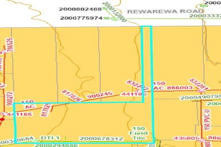 Photo of property in 1/7 Rewarewa Road, Te Atatu Peninsula, Auckland, 0610