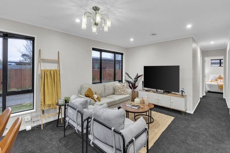 Photo of property in 72 Bower Avenue, New Brighton, Christchurch, 8083