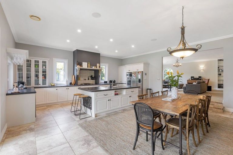Photo of property in 6 Carlton Avenue, Palmerston North, 4414