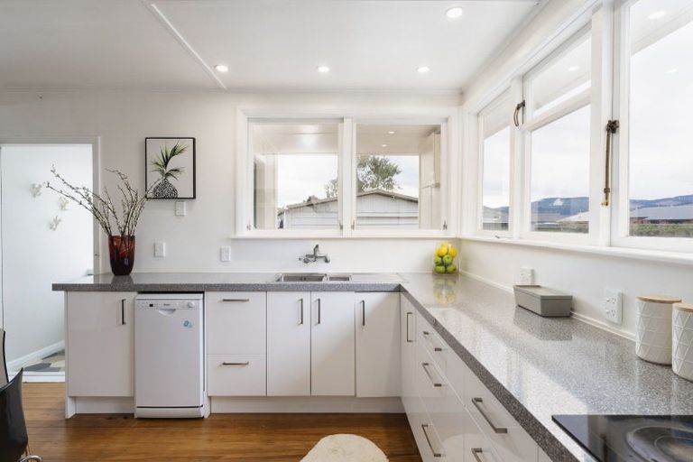Photo of property in 55 Murray Street, Kew, Dunedin, 9012