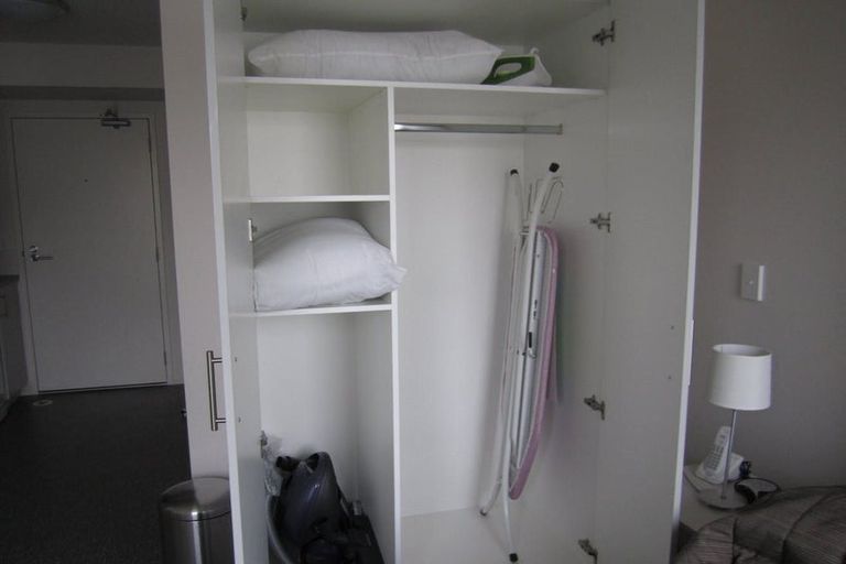 Photo of property in The Peak Apartments, 1001/170 Taranaki Street, Te Aro, Wellington, 6011