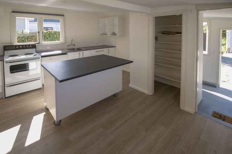 Photo of property in 92 Mackworth Street, Woolston, Christchurch, 8062