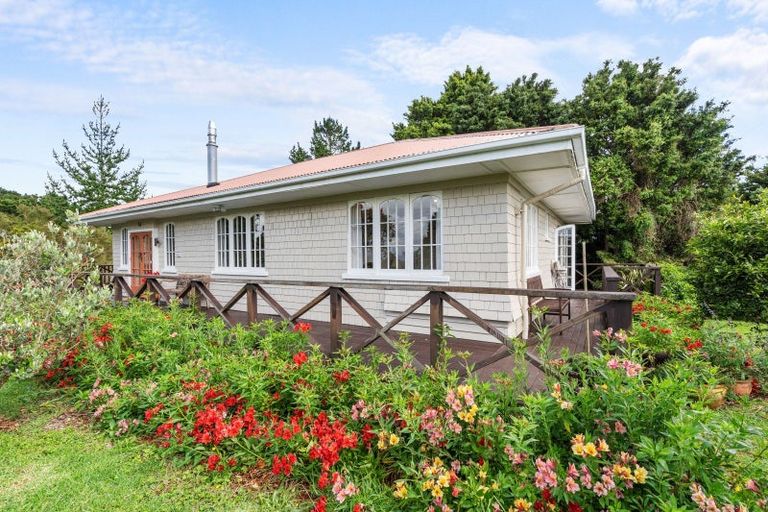 Photo of property in 246 Gray Road, Te Kamo, Kamo, 0185