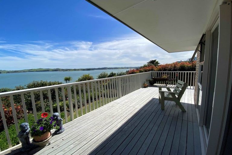 Photo of property in 16 Kotare Crescent, Pahi, Paparoa, 0571