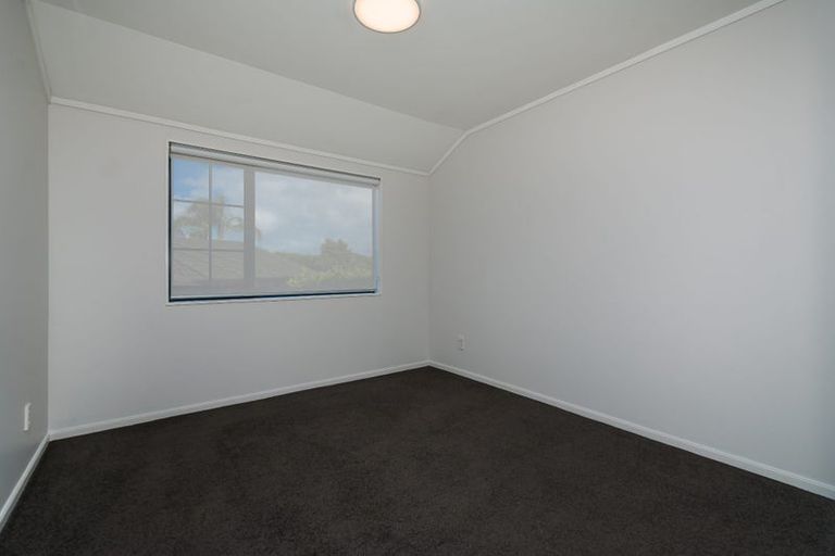 Photo of property in 23 Hugh Green Drive, Pinehill, Auckland, 0632