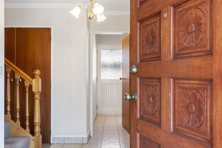 Photo of property in 3 Comeskey Grove, Elderslea, Upper Hutt, 5018