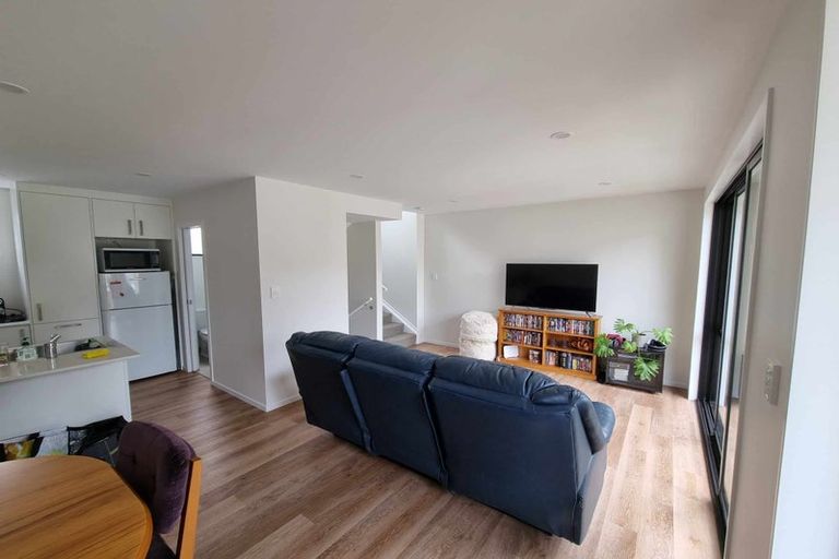 Photo of property in 34 Tokai Place, Glen Eden, Auckland, 0602