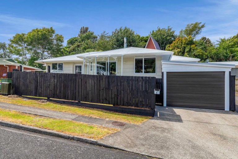 Photo of property in 8 Shaldon Crescent, Blagdon, New Plymouth, 4310