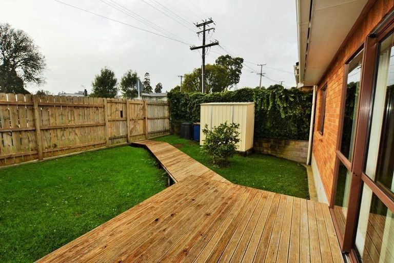 Photo of property in 1/30 Daytona Road, Henderson, Auckland, 0610