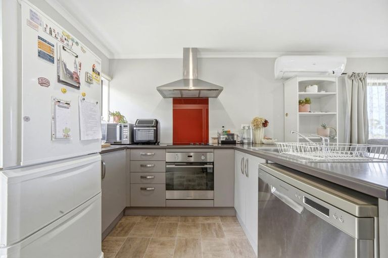 Photo of property in 10 Stredwick Drive, Torbay, Auckland, 0630