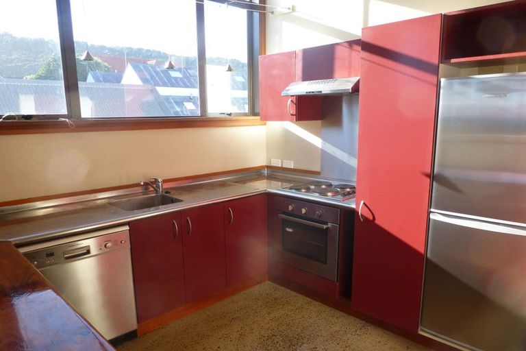Photo of property in Pirie Street Townhouses, 28/35u Pirie Street, Mount Victoria, Wellington, 6011