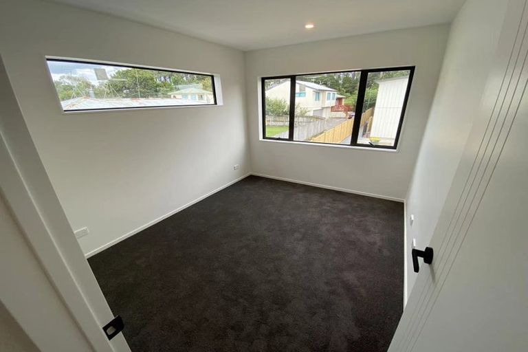 Photo of property in 2/143 Portage Road, New Lynn, Auckland, 0600