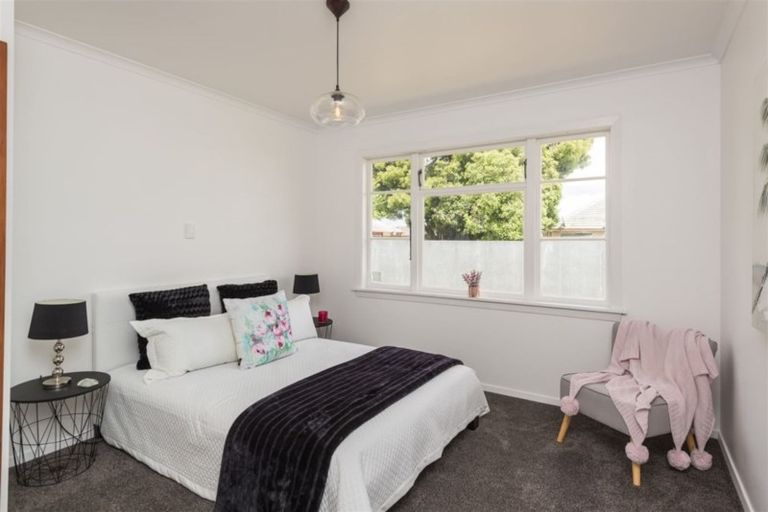 Photo of property in 7 Winnipeg Place, Wainoni, Christchurch, 8061