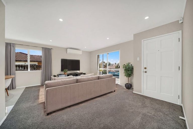 Photo of property in 3a James Road, Manurewa, Auckland, 2102