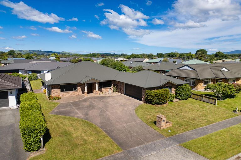 Photo of property in 14 Mirbeck Avenue, Cambridge, 3434