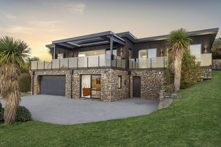 Photo of property in 30 Niger Street, Wanaka, 9305