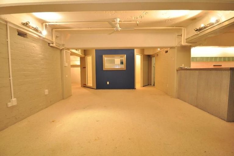 Photo of property in 6a Halleys Lane, Te Aro, Wellington, 6011