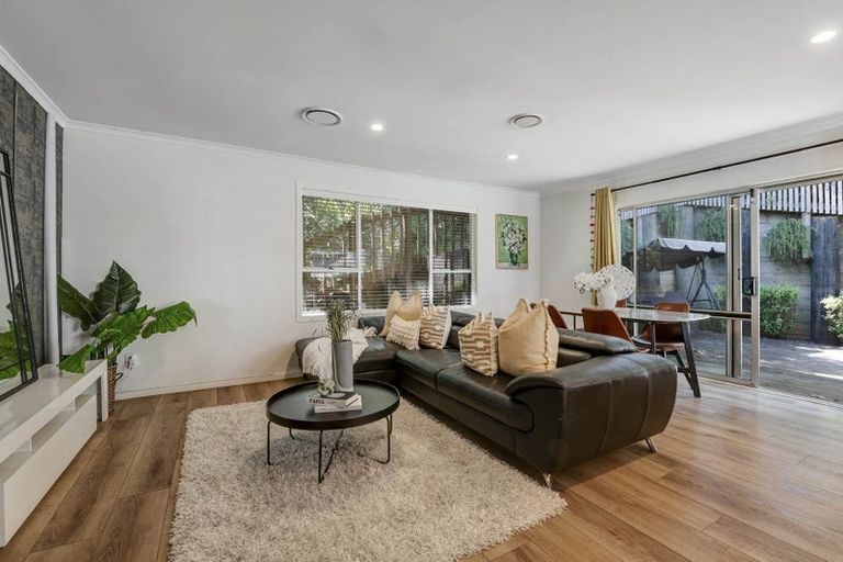 Photo of property in 111 Salamanca Road, Sunnynook, Auckland, 0620