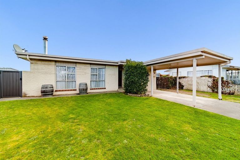 Photo of property in 33 Fife Crescent, Tamatea, Napier, 4112