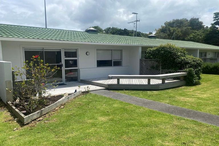 Photo of property in 5i The Esplanade, Eastern Beach, Auckland, 2012