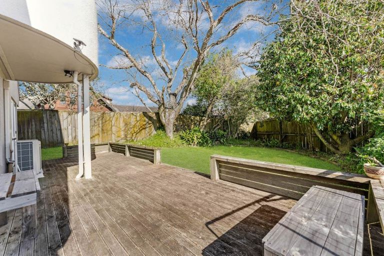 Photo of property in 2/163 Whitford Road, Somerville, Auckland, 2014
