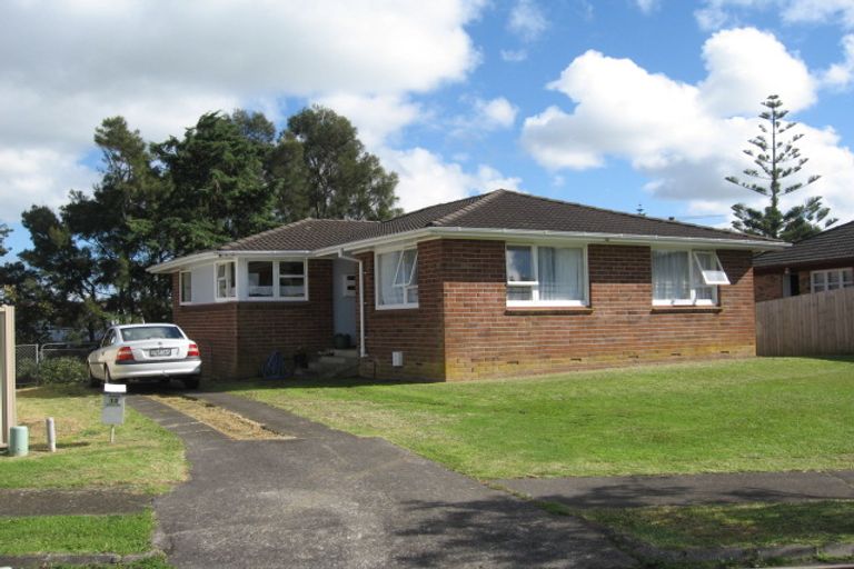 Photo of property in 12 Waikaremoana Place, Pakuranga Heights, Auckland, 2010