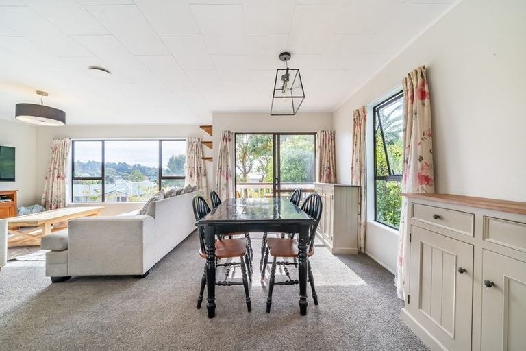 Photo of property in 12 Transom Close, Whitby, Porirua, 5024