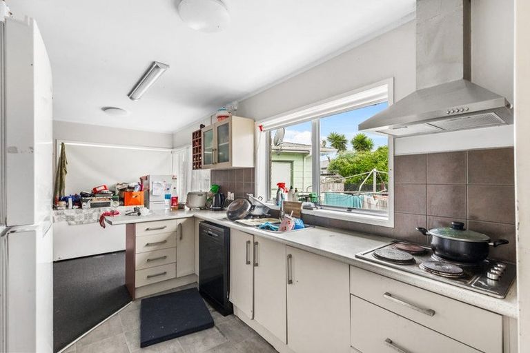 Photo of property in 5 Bittern Place, Henderson, Auckland, 0610