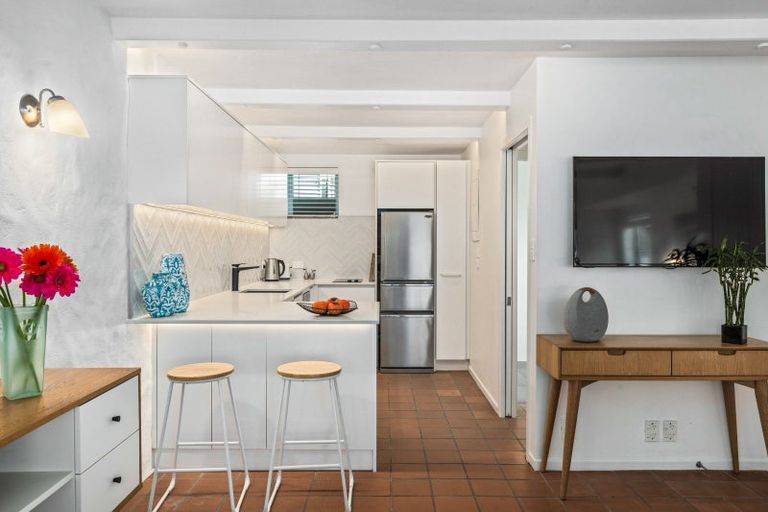 Photo of property in Oceanside Apartments, 6/453 Hibiscus Coast Highway, Orewa, 0931