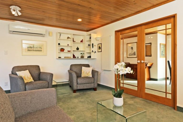 Photo of property in 5 Cadogan Lane, Taradale, Napier, 4112