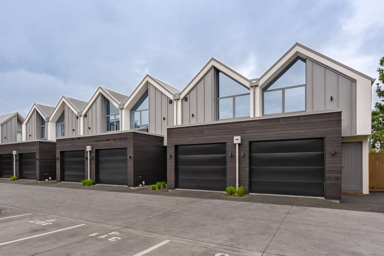 Photo of property in 4/24 Devonport Lane, St Albans, Christchurch, 8014