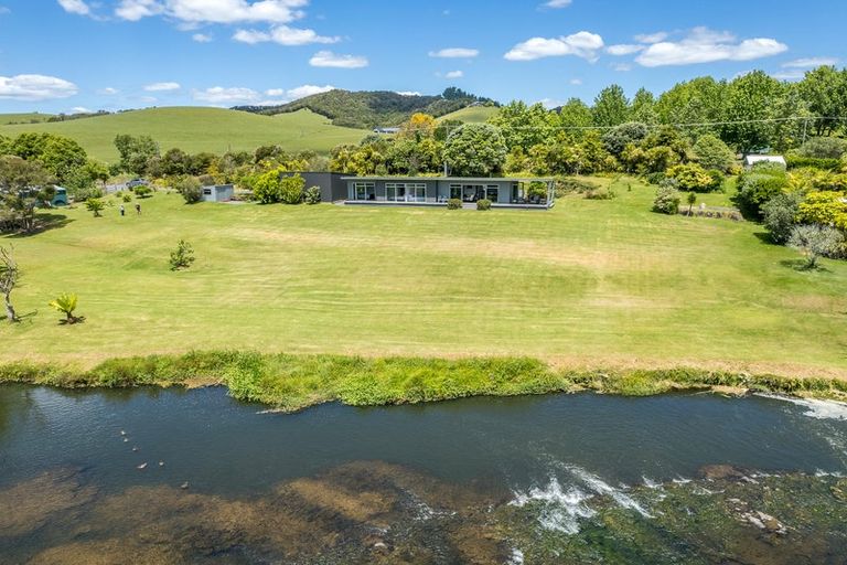 Photo of property in 610b Puketona Road, Haruru, 0204