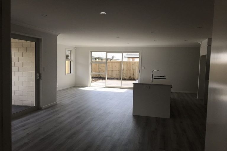 Photo of property in 37 Piata Street, Papamoa Beach, Papamoa, 3118