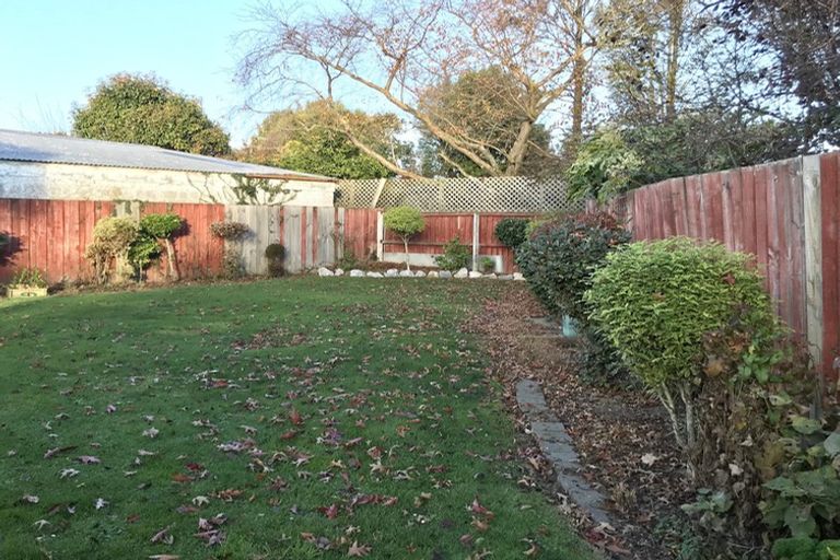 Photo of property in 14 Parkview Place, Avonhead, Christchurch, 8042