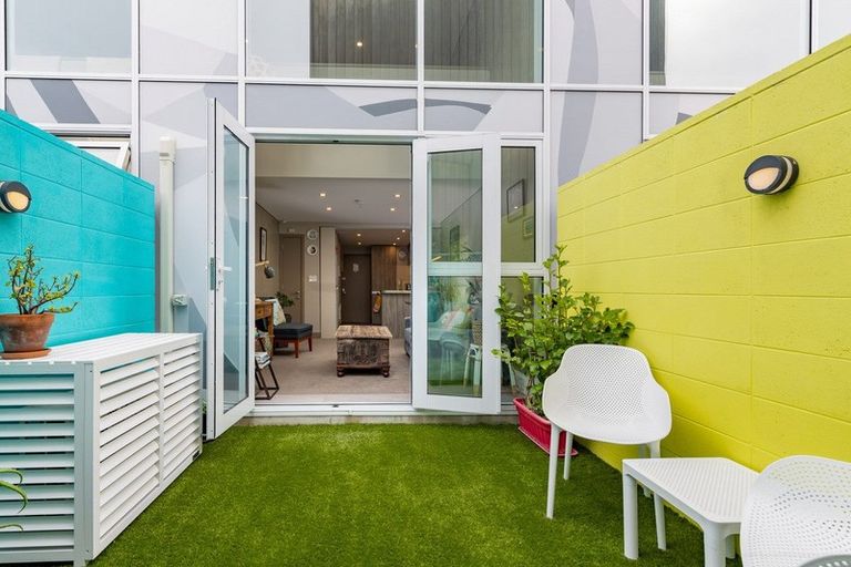 Photo of property in Canvas Apartments, 307u3 Willis Street, Te Aro, Wellington, 6011