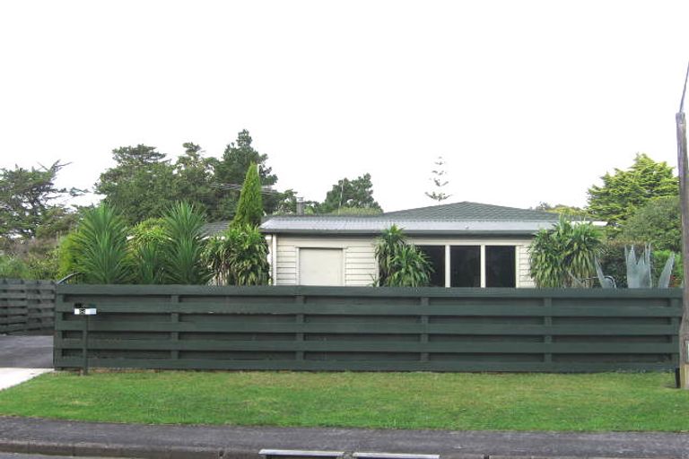 Photo of property in 54 Fitzwater Place, Henderson, Auckland, 0612