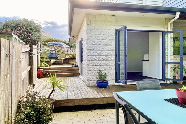 Photo of property in 14 Guildford Place, Bethlehem, Tauranga, 3110
