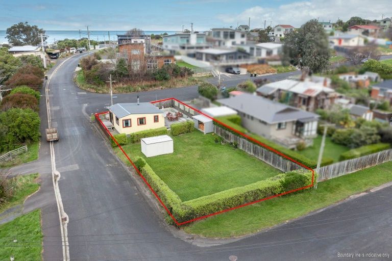 Photo of property in 1 Copeland Street, Brighton, Dunedin, 9035