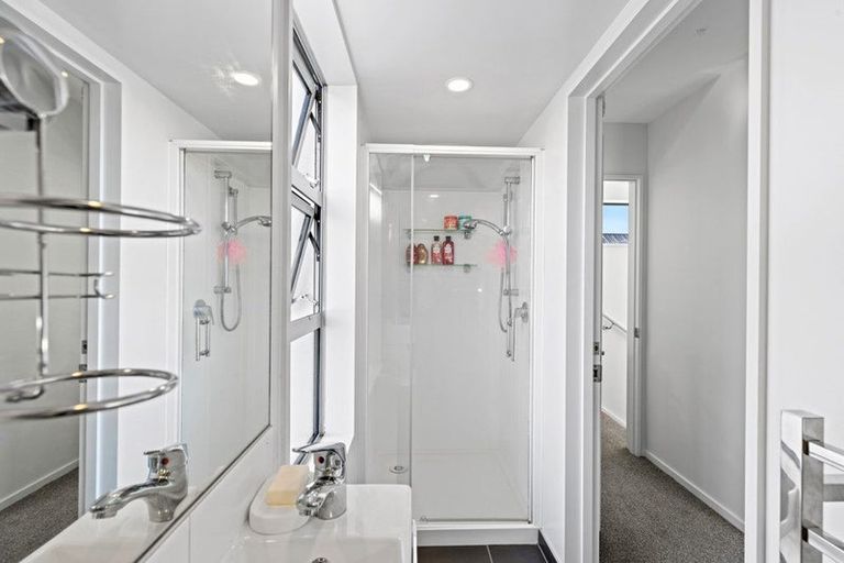 Photo of property in 60a Brockworth Place, Riccarton, Christchurch, 8011