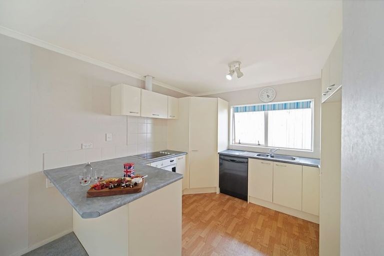 Photo of property in 8 Edingale Court, Flat Bush, Auckland, 2019