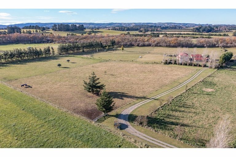 Photo of property in 460 Barkers Road, Loburn, Rangiora, 7472