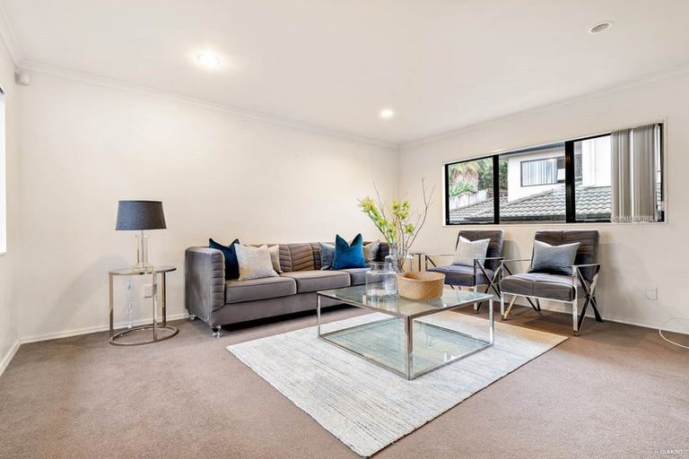 Photo of property in 62b Hogarth Rise, West Harbour, Auckland, 0618