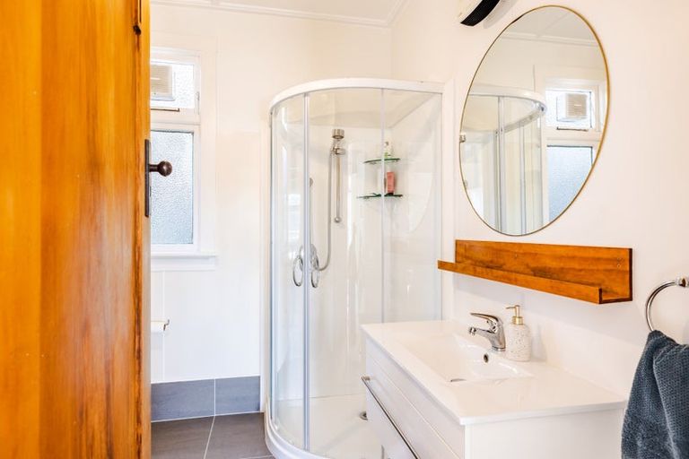 Photo of property in 15 Mataora Road, Kenmure, Dunedin, 9011