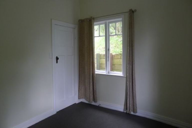 Photo of property in 85 Todman Street, Brooklyn, Wellington, 6021