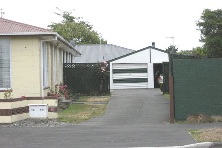 Photo of property in 18 Inwoods Road, Parklands, Christchurch, 8083